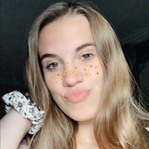 Meet your Posher, Lexie